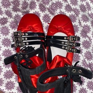 Jeffery Cambell Red Chained Flats